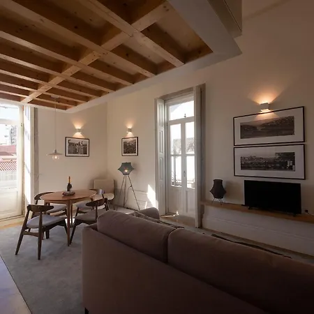 Maria Pia Luxury Apartment, Historic House Downtow *