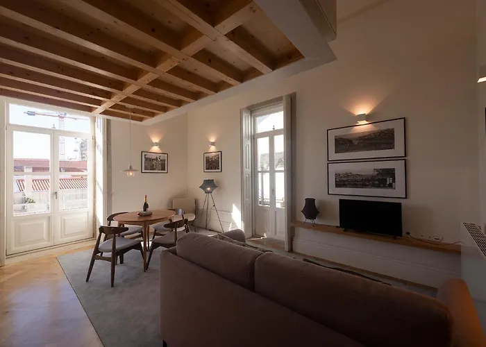 Maria Pia Luxury Apartment, Historic House Downtow *